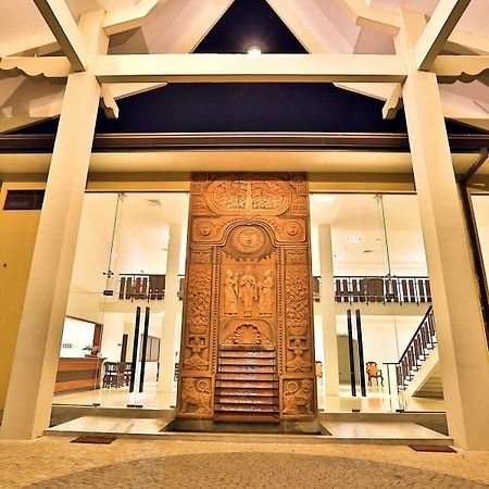 Rajarata Hotel Anuradhapura Zewnętrze zdjęcie