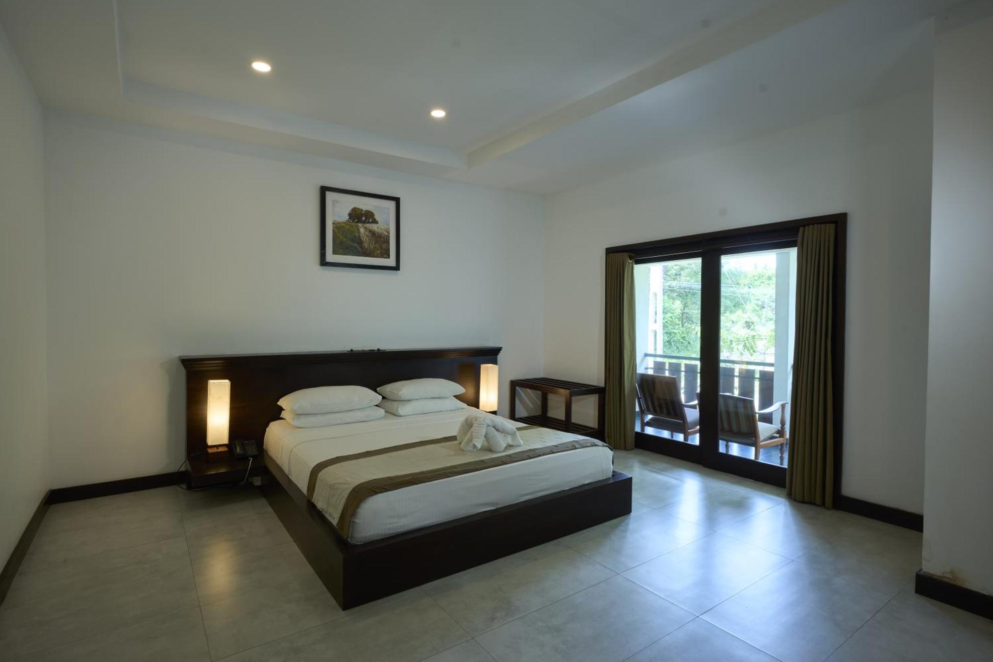 Rajarata Hotel Anuradhapura Zewnętrze zdjęcie