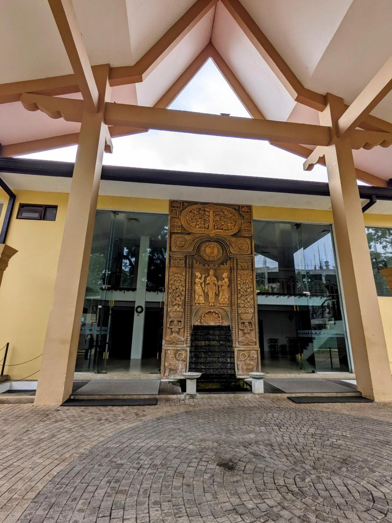 Rajarata Hotel Anuradhapura Zewnętrze zdjęcie